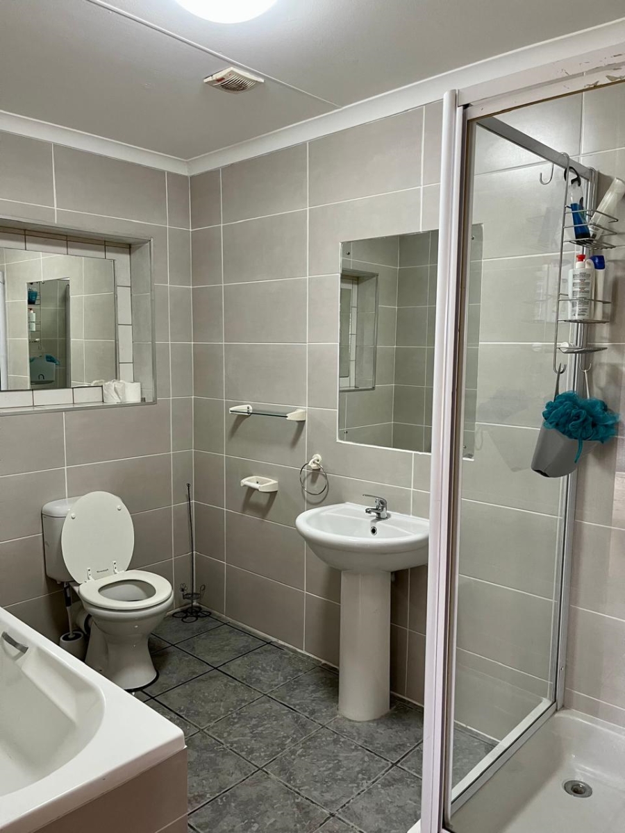 Commercial Property for Sale in Aalwyndal Western Cape
